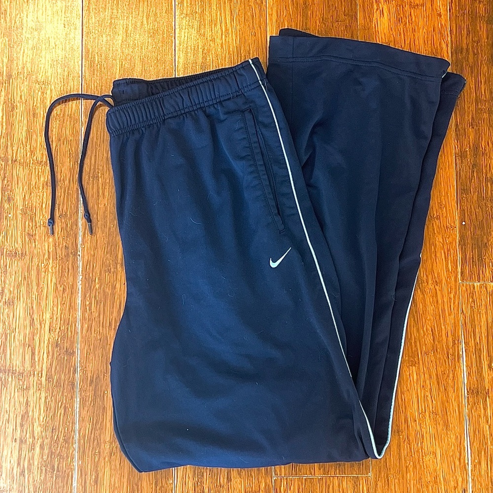 Vintage wide leg Nike track pants